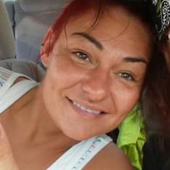 Meet your Posher, Monica - Picture 1 of 2